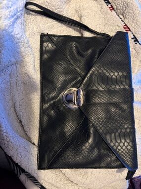 Classic Black Envelope Wristlet Clutch - Faux Snake Texture